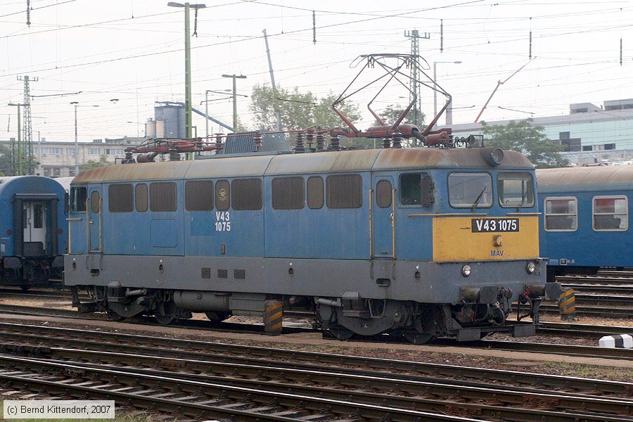 MAV - V43 1075
/ Bild: mavv431075_bk0708090085.jpg