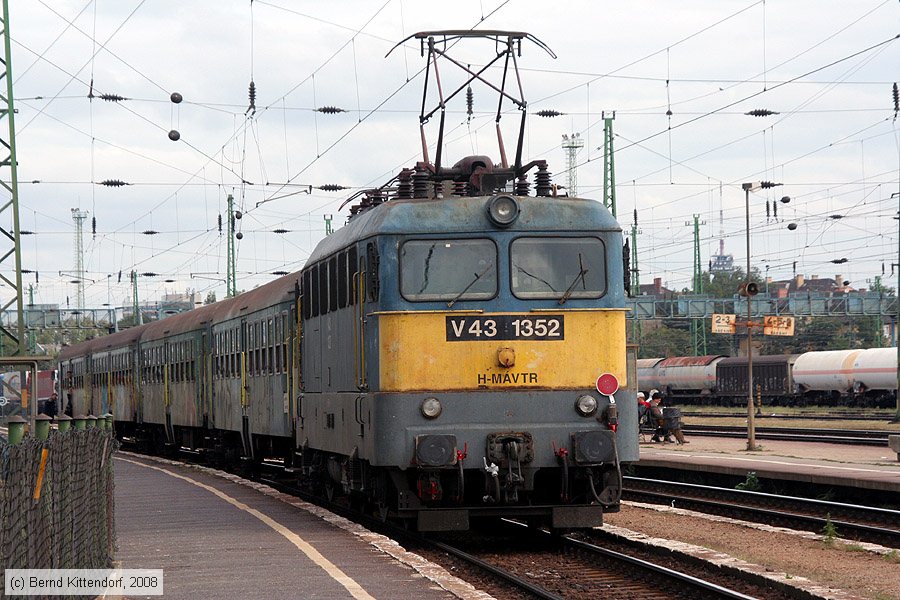 MAV - V43 1352
/ Bild: mavv431352_bk0809200188.jpg