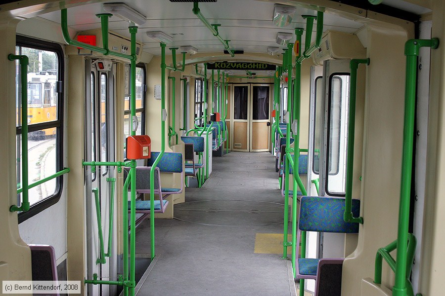 Budapest - Straßenbahn - 1339 - Innenansicht
/ Bild: budapest1339_bk0809200106.jpg