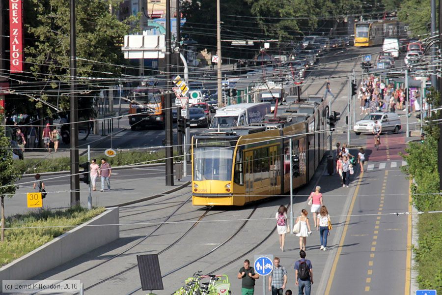 Budapest - Straßenbahn - 2009
/ Bild: budapest2009_bk1608310503.jpg