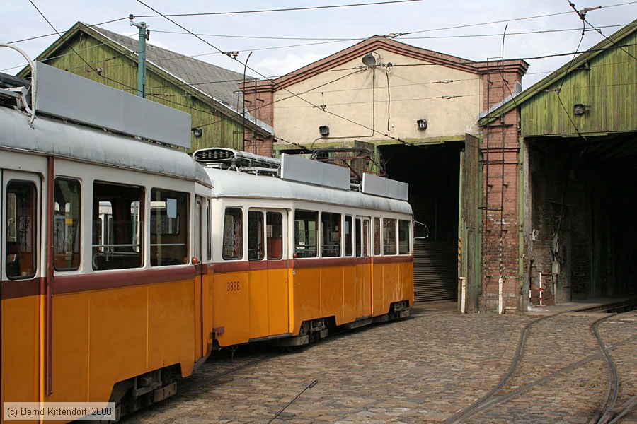 Budapest - Straßenbahn - 3888
/ Bild: budapest3888_bk0809200321.jpg