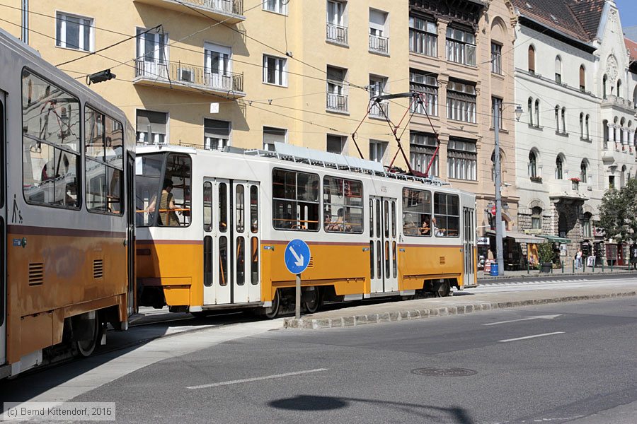 Budapest - Straßenbahn - 4136
/ Bild: budapest4136_bk1608310260.jpg Budapest - Straßenbahn - 4136
/ Bild: budapest4136_bk1608310260.jpg