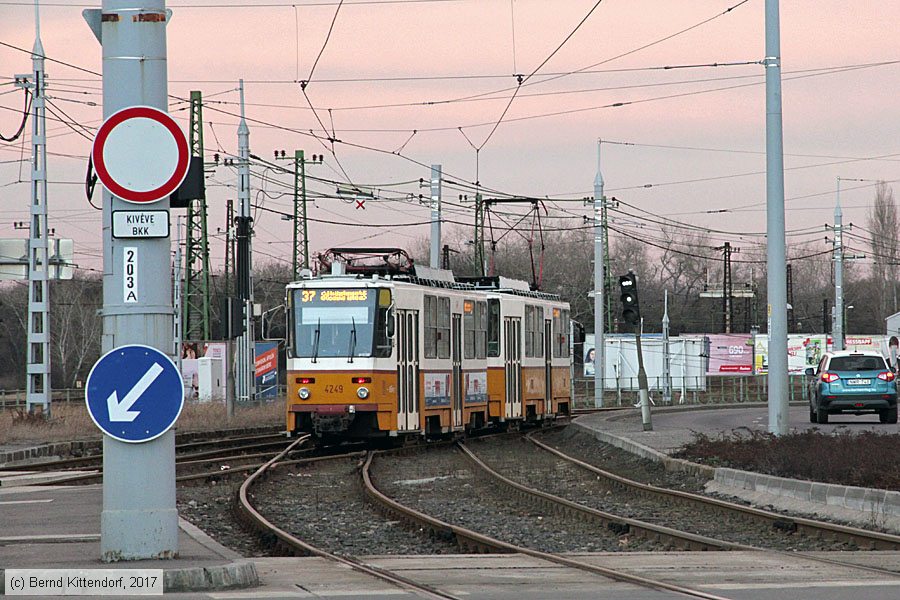 Budapest - Straßenbahn - 4249
/ Bild: budapest4249_bk1703010499.jpg