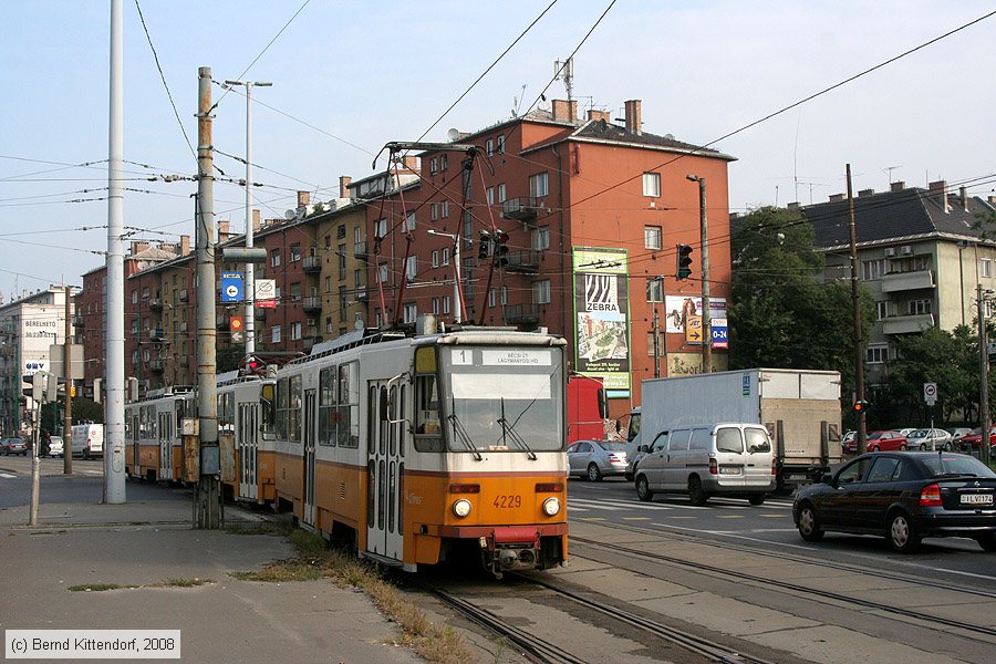 Budapest - Straßenbahn - 4229
/ Bild: budapest4229_bk0809190001.jpg