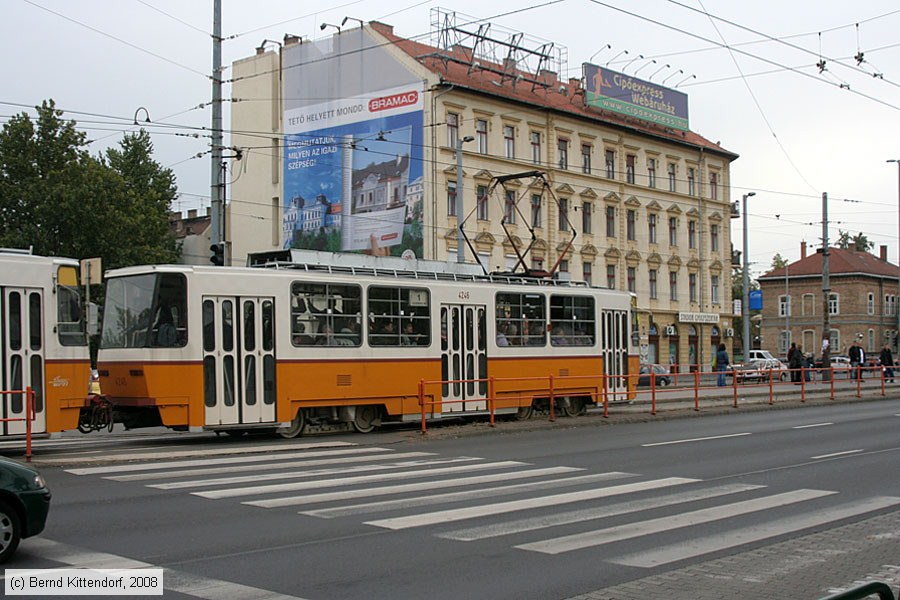 Budapest - Straßenbahn - 4246
/ Bild: budapest4246_bk0809200387.jpg