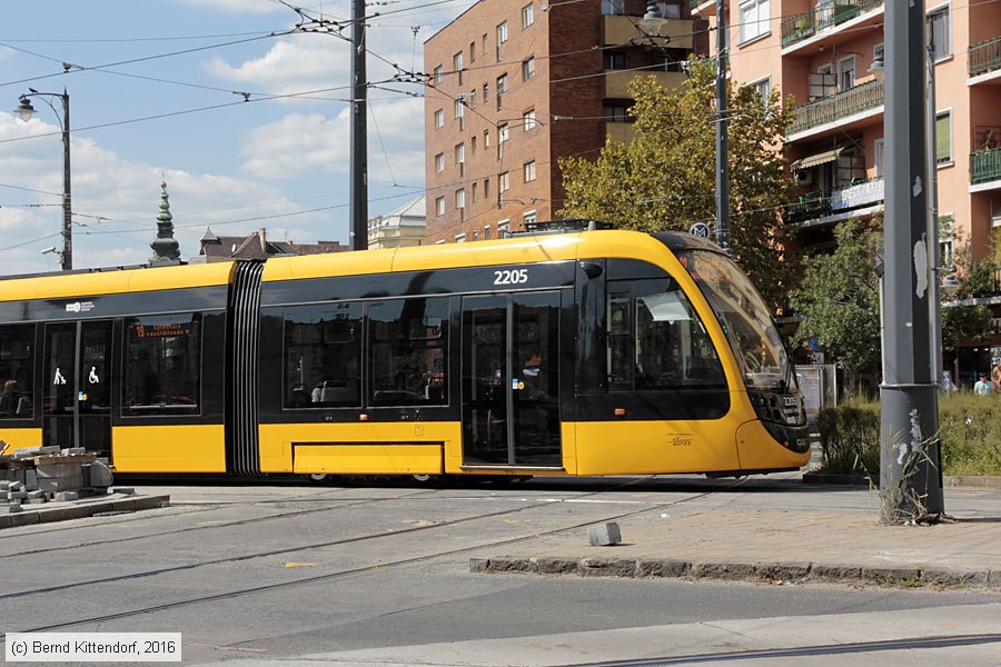 Budapest - Straßenbahn - 2205
/ Bild: budapest2205_bk1608310342.jpg