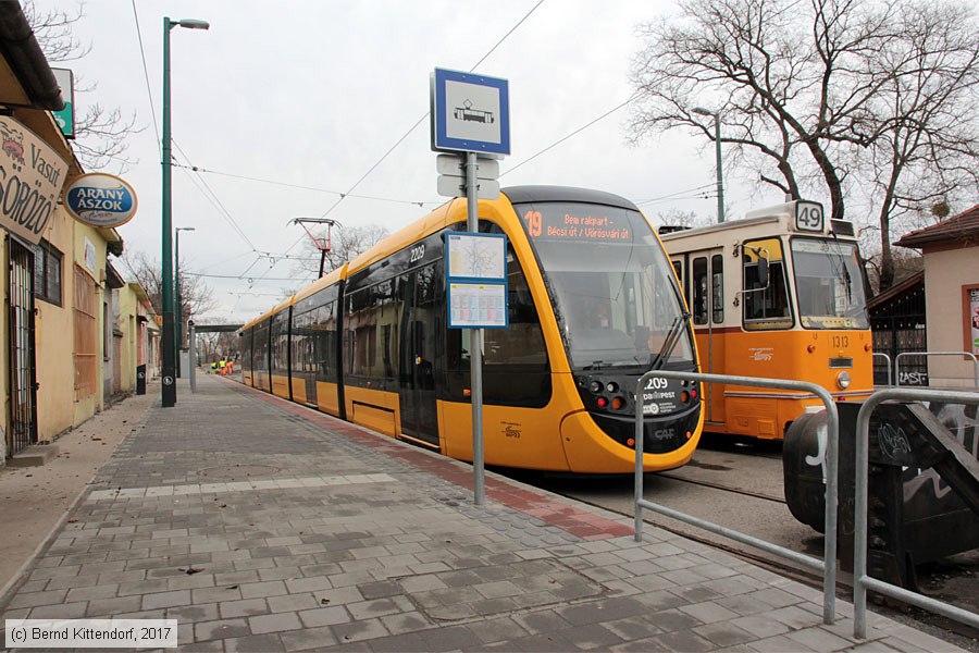 Budapest - Straßenbahn - 2209
/ Bild: budapest2209_bk1703010136.jpg