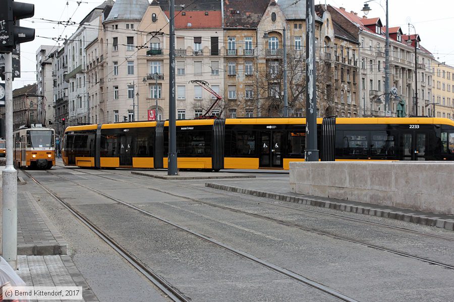Budapest - Straßenbahn - 2233
/ Bild: budapest2233_bk1703010102.jpg