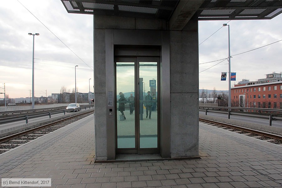 Budapest - Straßenbahn - Anlagen
/ Bild: budapestanlagen_bk1702270344.jpg