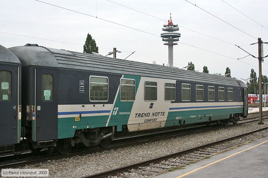 FS - Trenitalia - 61835990022-1
/ Bild: fs618359900221_bk0809140143.jpg