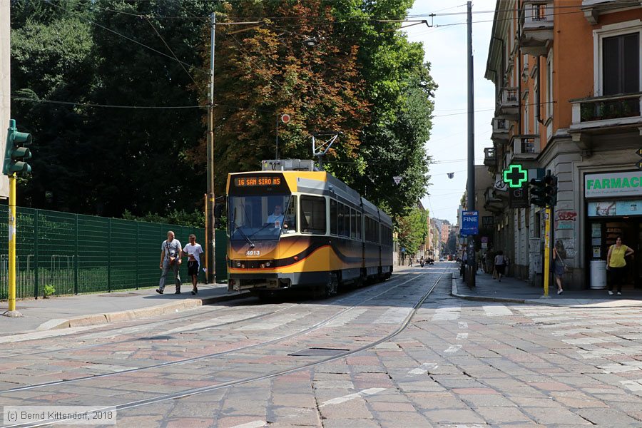 Tram Milano - 4913
/ Bild: milano4913_bk1808080045.jpg