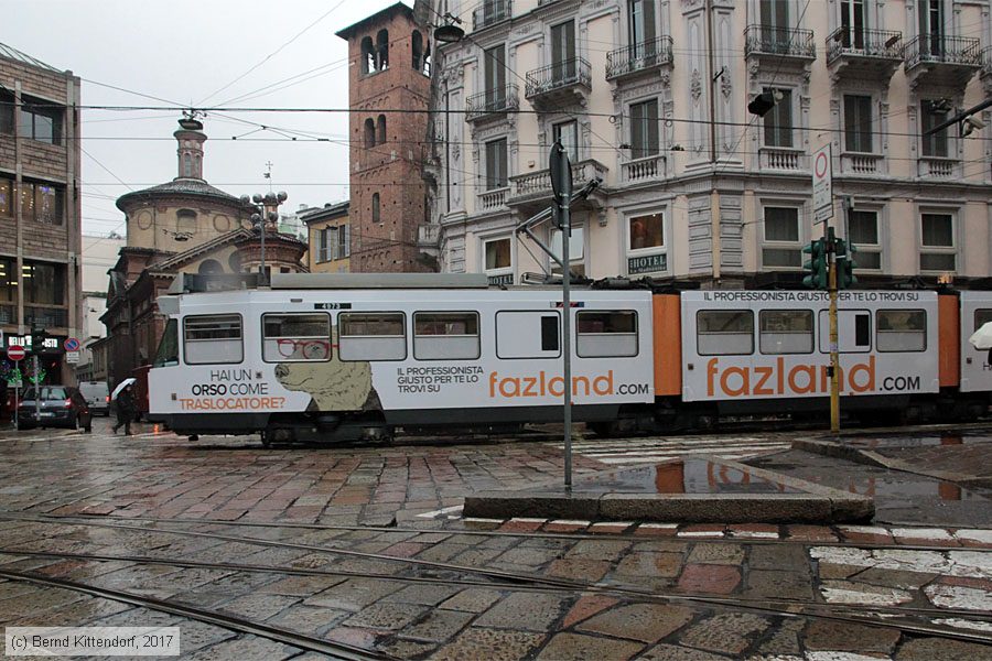 Tram Milano - 4973
/ Bild: milano4973_bk1712110115.jpg