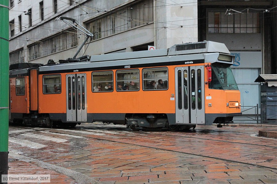 Tram Milano - 4982
/ Bild: milano4982_bk1712110247.jpg