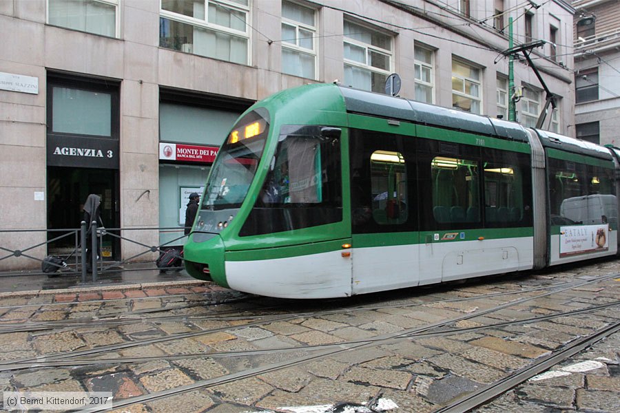 Tram Milano - 7101
/ Bild: milano7101_bk1712110191.jpg