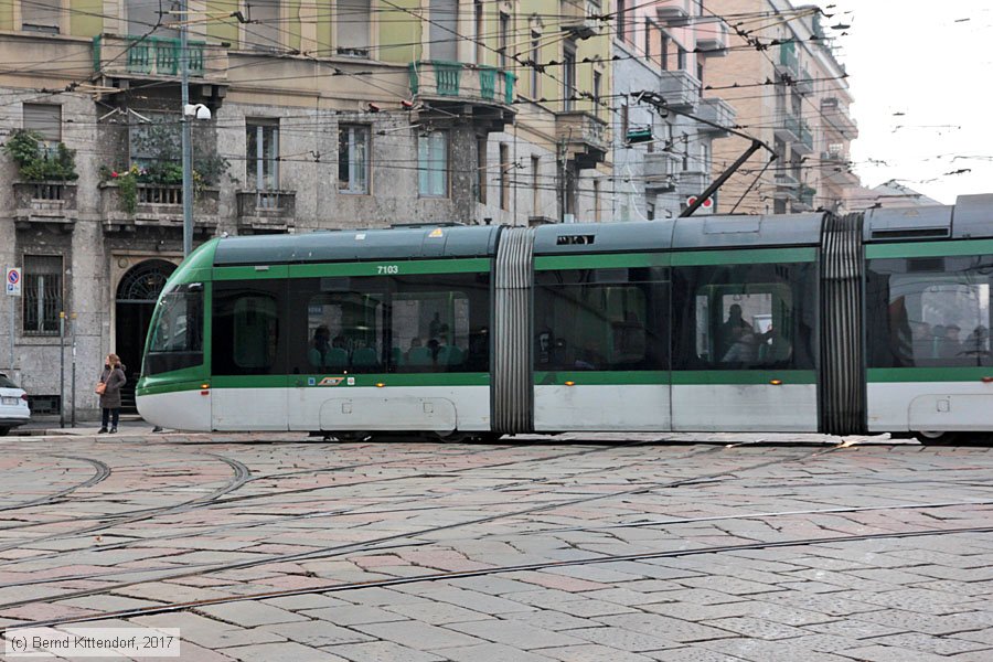 Tram Milano - 7103
/ Bild: milano7103_bk1712120352.jpg