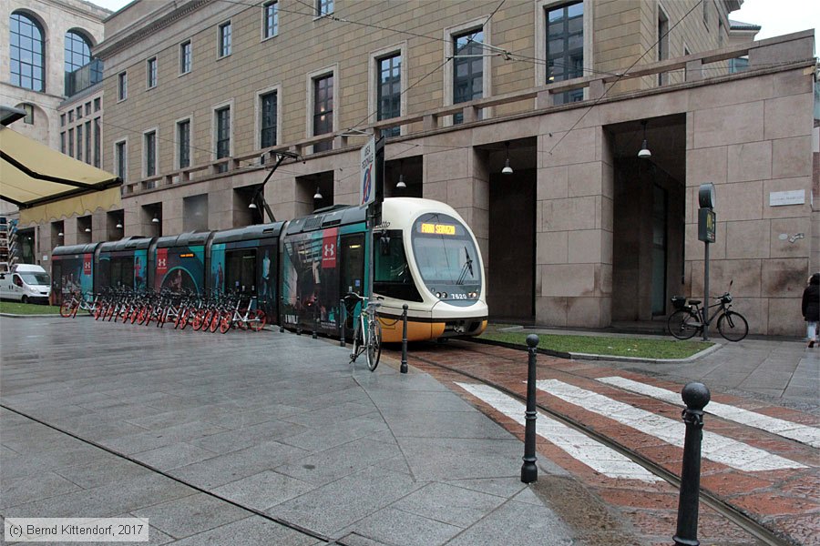 Tram Milano - 7620
/ Bild: milano7620_bk1712110109.jpg Tram Milano - 7620
/ Bild: milano7620_bk1712110109.jpg