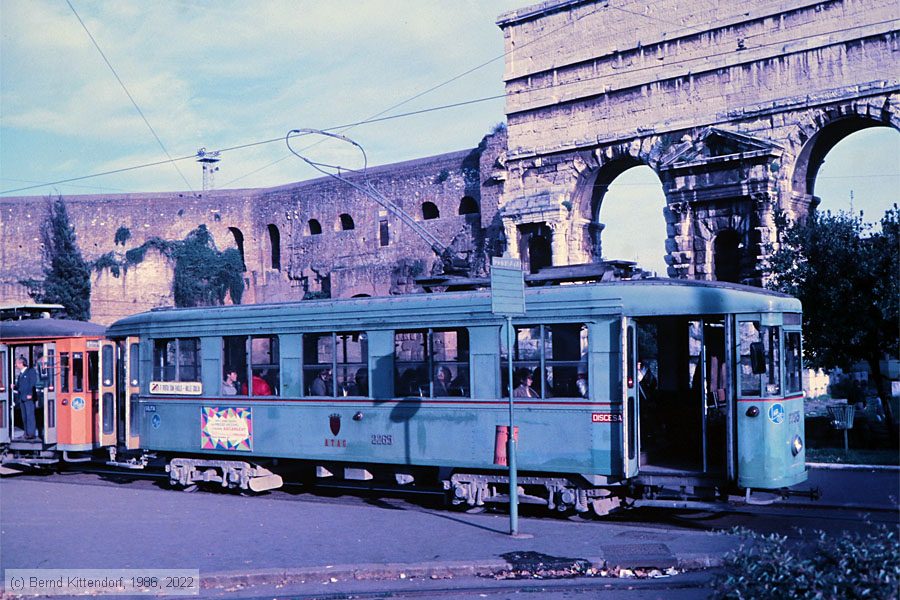 Tranviaria di Roma - 2265
/ Bild: roma2265_df109103.jpg