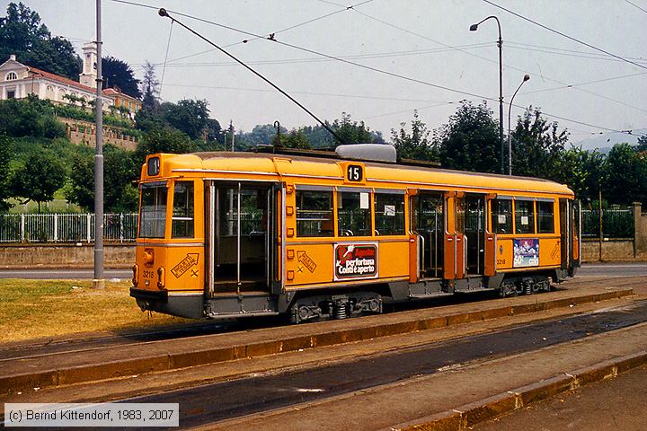 Tram Torino - 3218
/ Bild: torino3218_ds076407.jpg