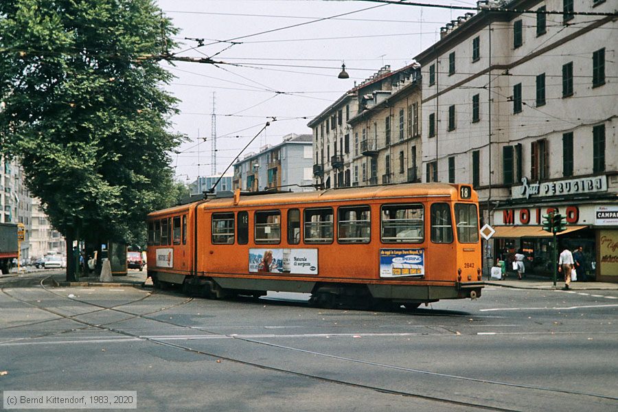 Straßenbahn Torino - 2842
/ Bild: torino2842_bd076323.jpg