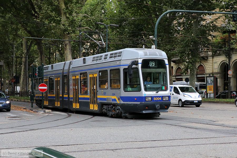 Straßenbahn Torino - 5004
/ Bild: torino5004_bk1908280214.jpg
