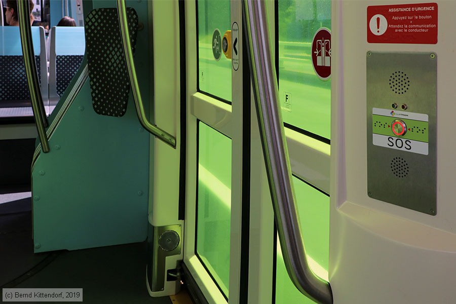 Straßenbahn Luxemburg - 105 - Innenansicht
/ Bild: luxemburg105_bk1907310100.jpg