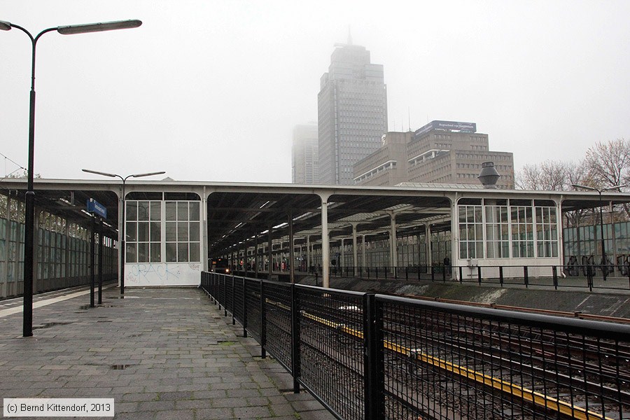 Bahnhof Amsterdam Amstel
/ Bild: bfamsterdamamstel_bk1311120036.jpg