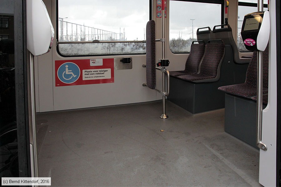 Straßenbahn Den Haag - 5051 - Innenansicht
/ Bild: denhaag5051_bk1611030076.jpg