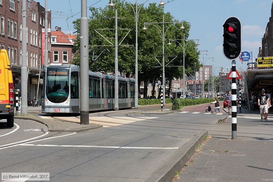 Straßenbahn Rotterdam - 2057
/ Bild: rotterdam2057_bk1706190064.jpg