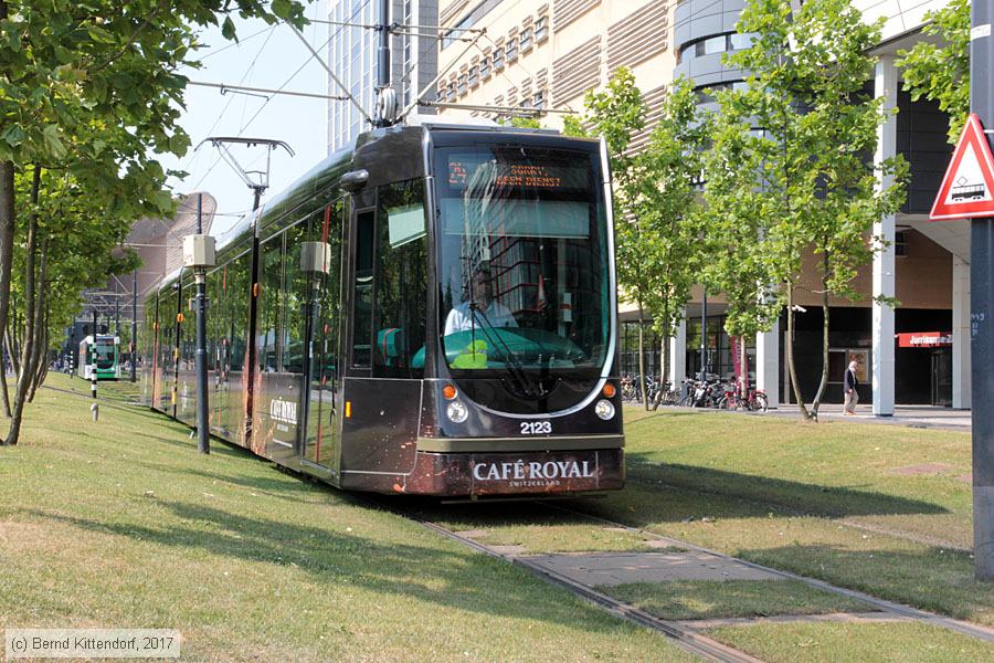 Straßenbahn Rotterdam - 2123
/ Bild: rotterdam2123_bk1706190253.jpg