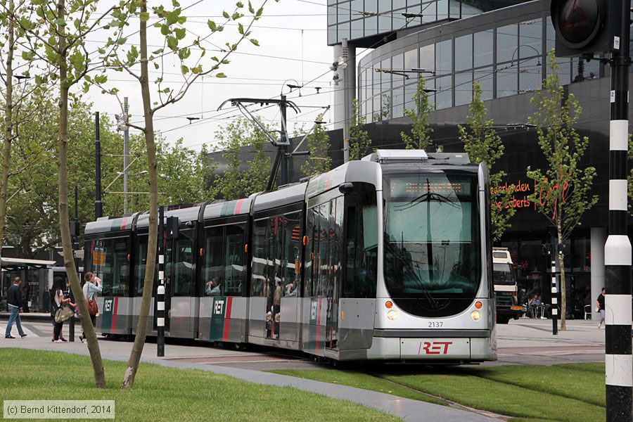 Straßenbahn Rotterdam - 2137
/ Bild: rotterdam2137_bk1405210160.jpg