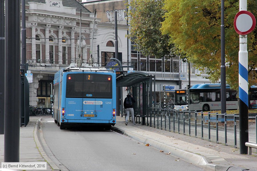 Trolleybus Arnhem - 5250
/ Bild: arnhem5250_bk1611040153.jpg