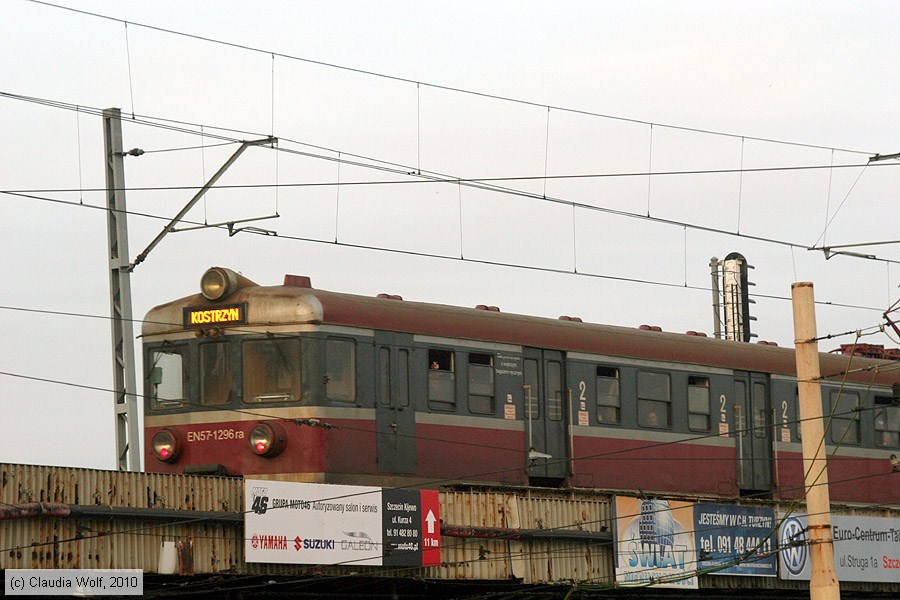 PKP - EN57-1296ra
/ Bild: pkpen571296ra_cw1003180609.jpg