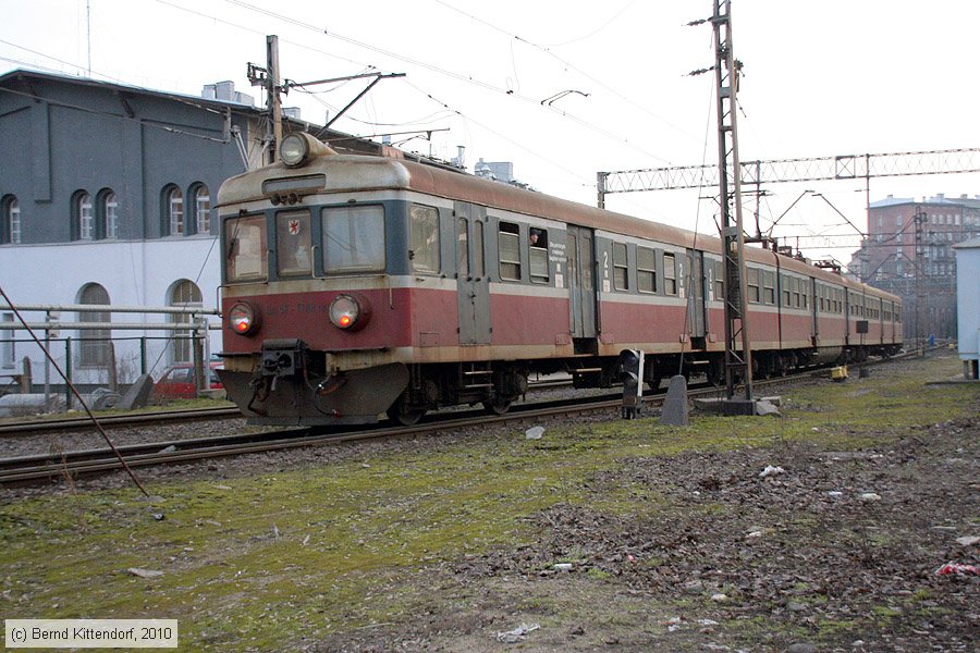PKP - EN57-1788ra
/ Bild: pkpen571788ra_bk1003180769.jpg