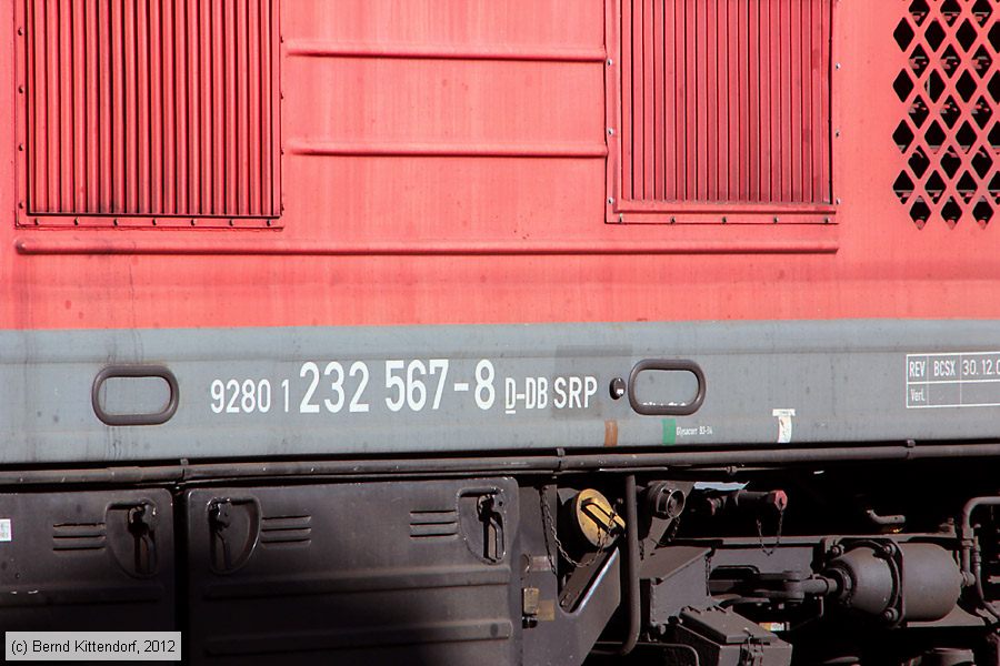 Deutsche Bahn - 232567-8
/ Bild: db2325678_bk1210200068.jpg