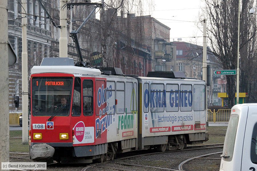 Straßenbahn Szczecin - 108
/ Bild: szczecin108_bk1003180635.jpg Straßenbahn Szczecin - 108
/ Bild: szczecin108_bk1003180635.jpg