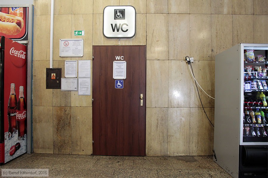 Bratislava Hlavná Stanica
/ Bild: bfbratislavahl_bk1609020140.jpg Bratislava Hlavná Stanica
/ Bild: bfbratislavahl_bk1609020140.jpg