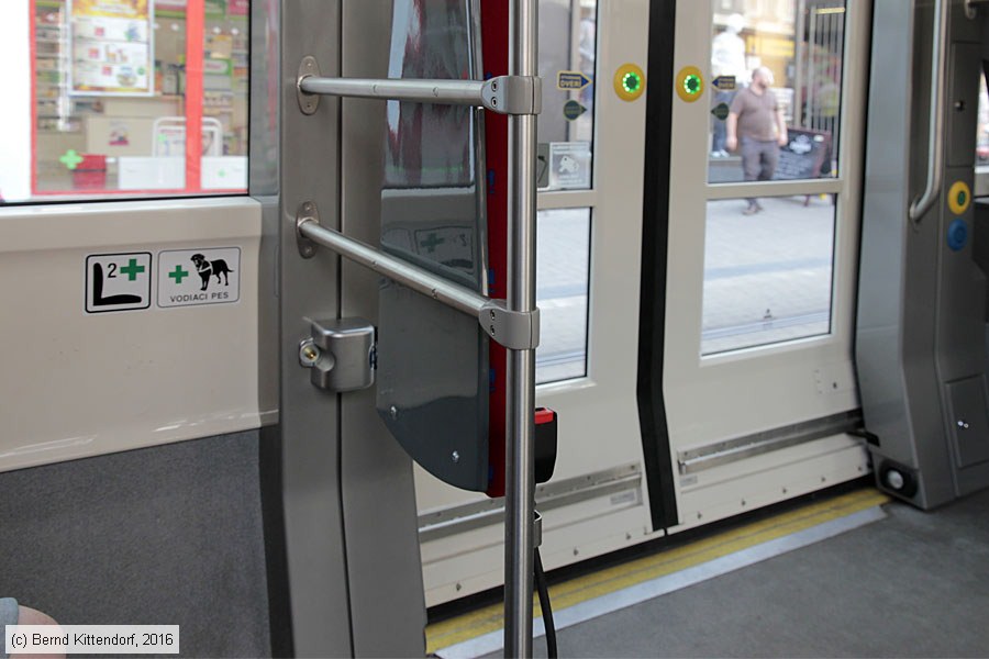 Straßenbahn Bratislava - 7522 - Innenansicht
/ Bild: bratislava7522_bk1609020220.jpg