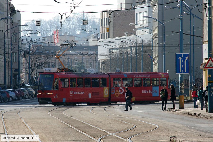 Straßenbahn Bratislava - 7130
/ Bild: bratislava7130_bk1002250211.jpg